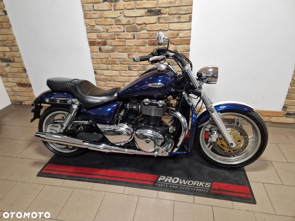 Triumph Thunderbird - 1