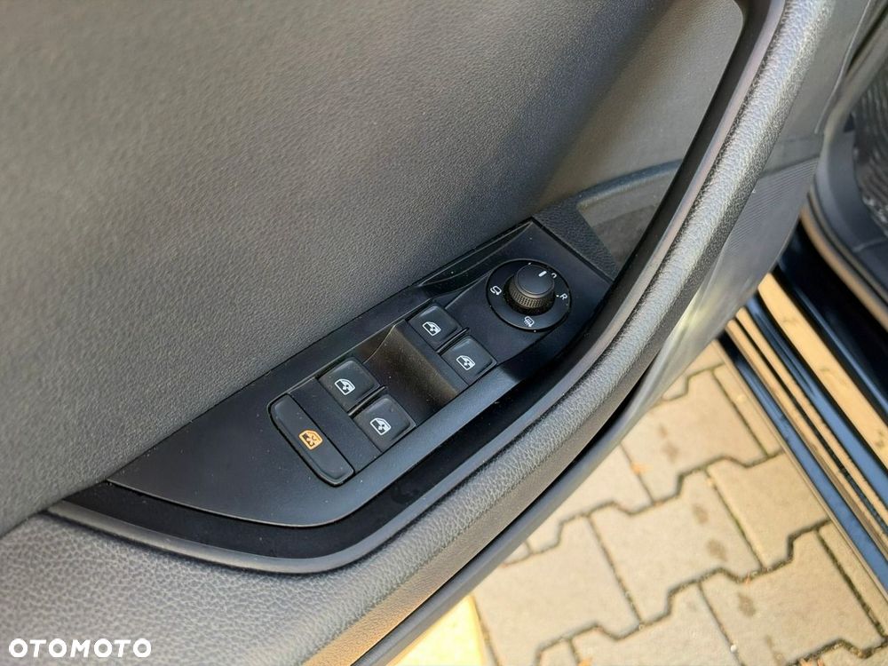 Skoda Superb 1.5 TSI ACT Active DSG - 12