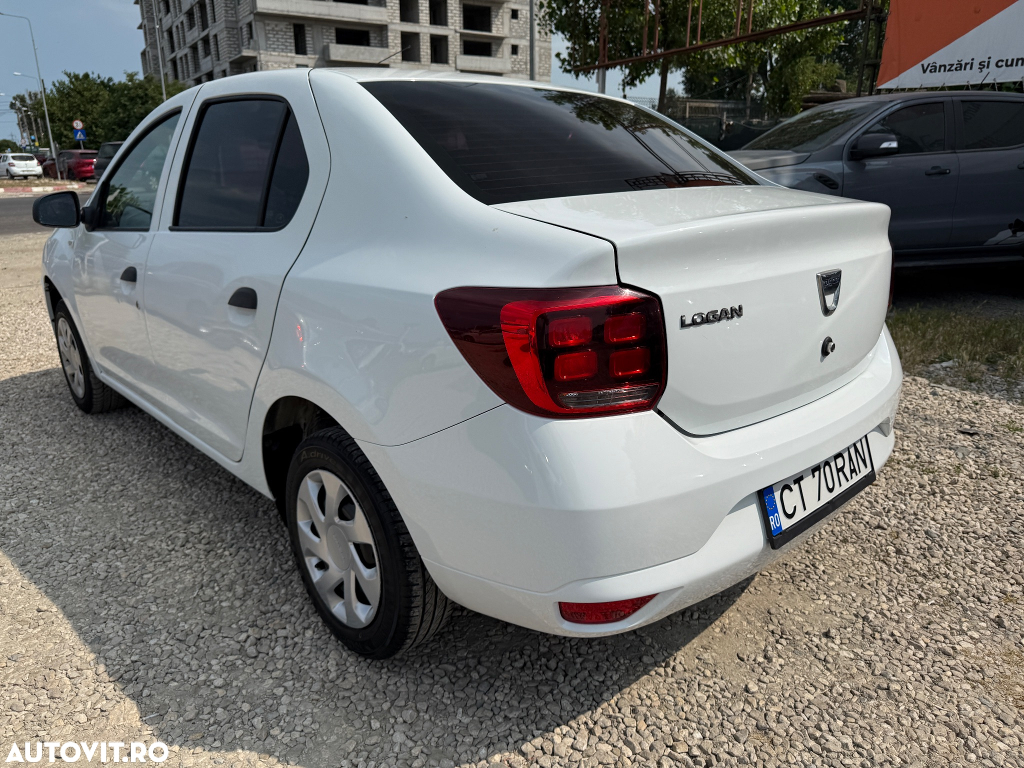 Dacia Logan 1.5 Blue dCi Laureate - 3