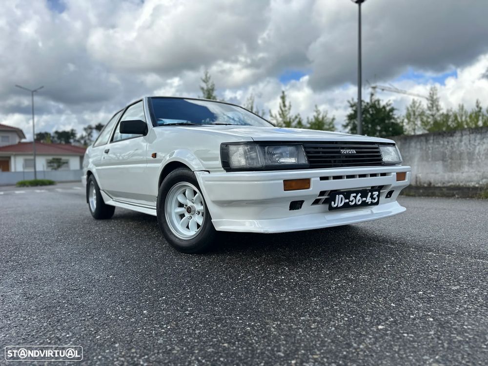 Toyota Corolla AE86 1.6 GTi - 11