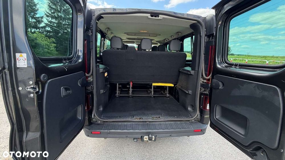 Opel Vivaro - 38