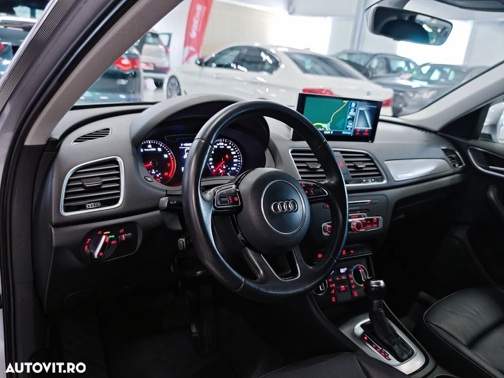 Audi Q3 2.0 TFSI Quattro Stronic Design - 7
