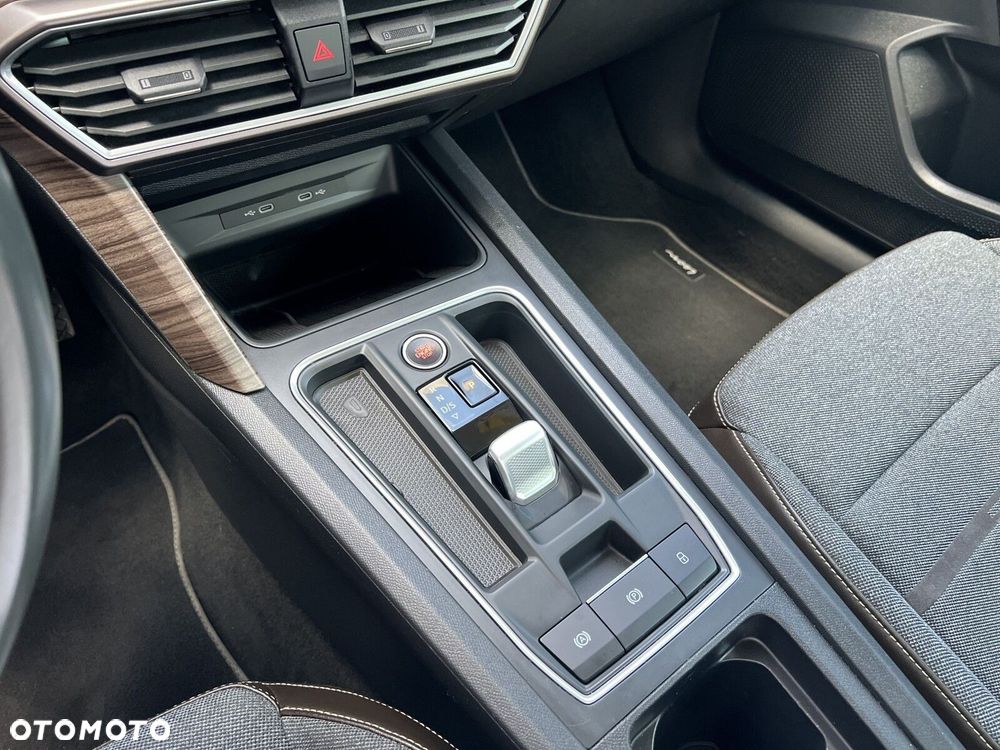 Seat Leon Sportstourer 2.0 TDI Xcellence DSG - 13