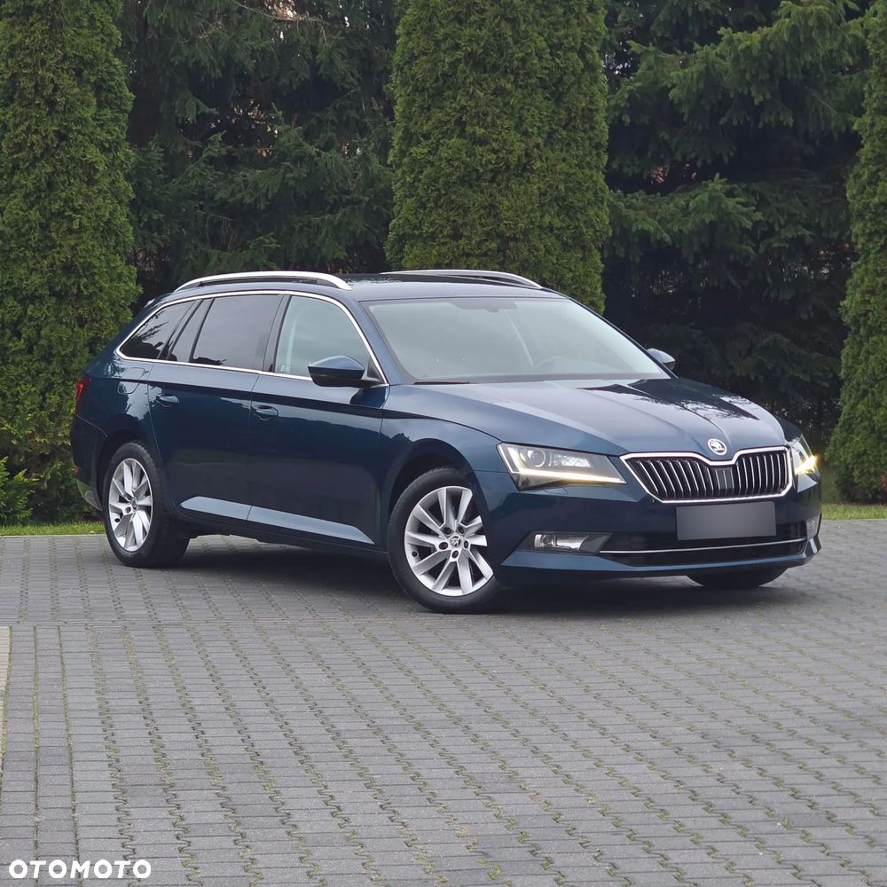 Skoda Superb 2.0 TDI DSG Style - 8