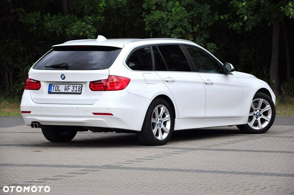 BMW Seria 3 330d xDrive Blue Performance Luxury Line - 20