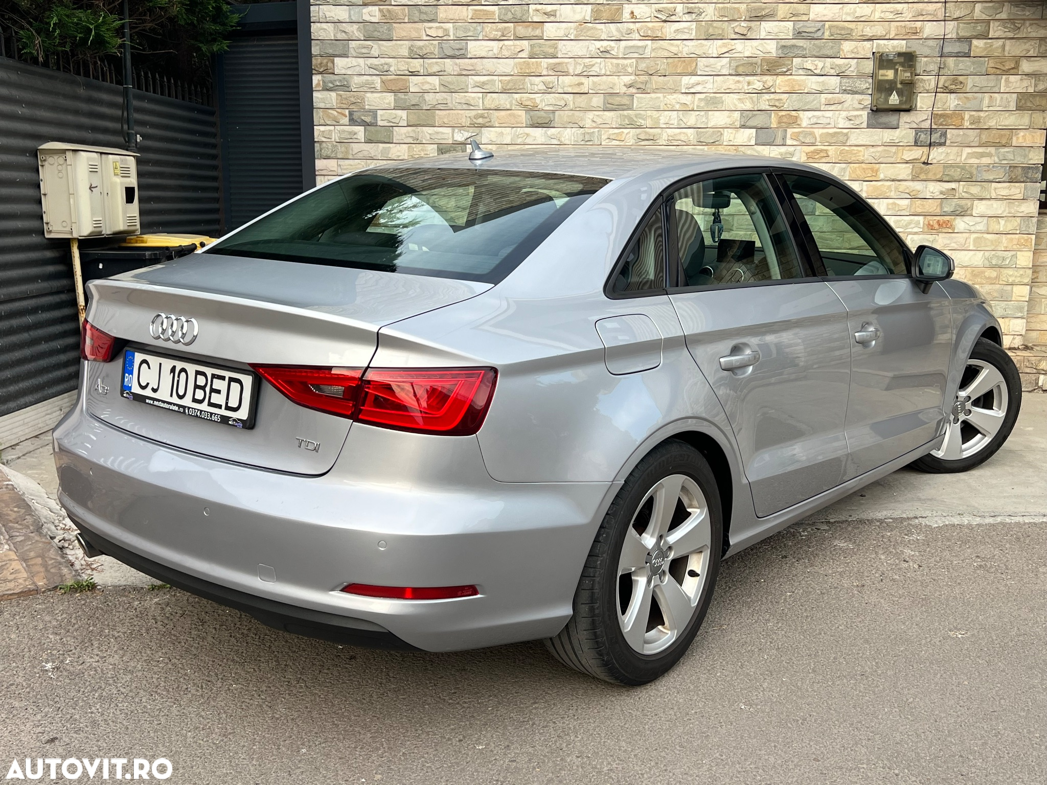 Audi A3 1.6 TDI Limousine (clean diesel) S tronic Ambiente - 3