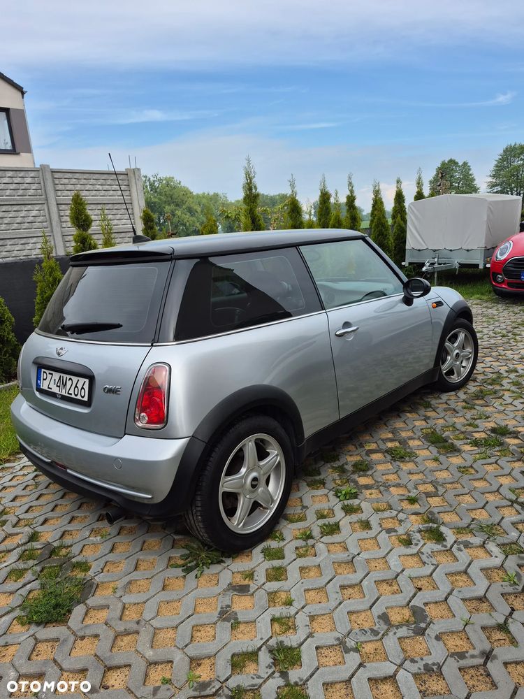 MINI ONE - 3