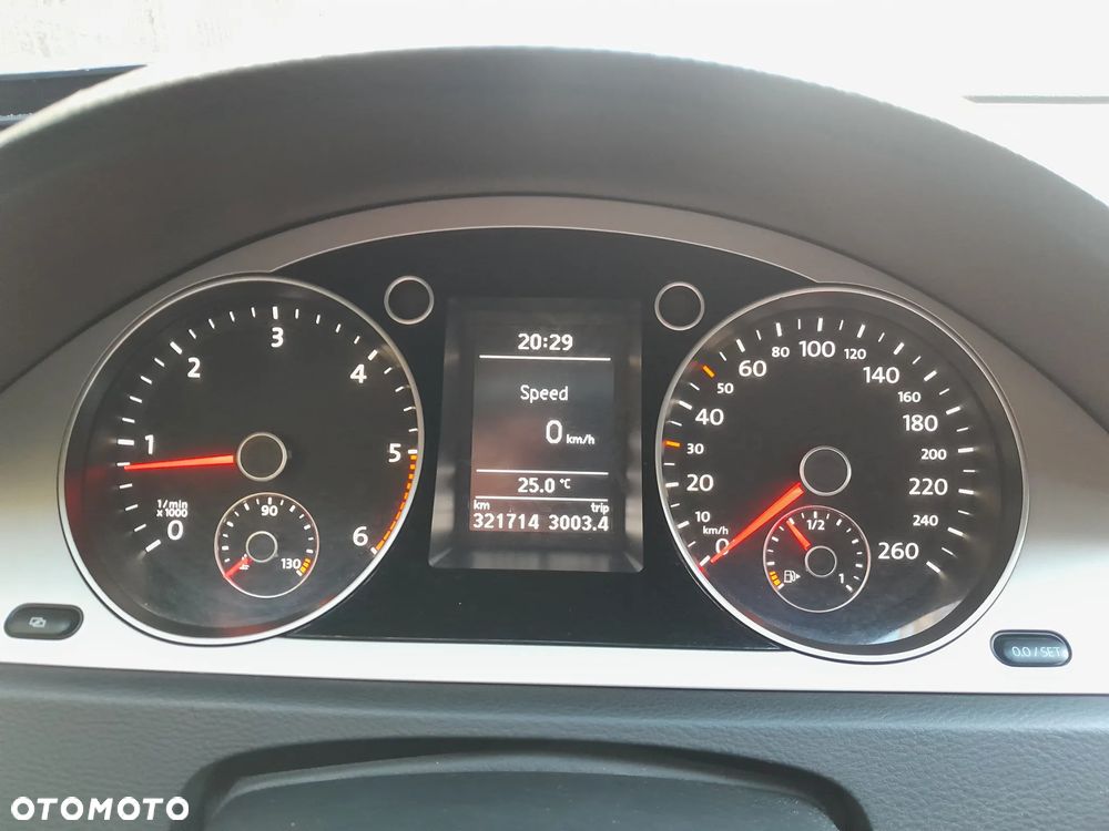 Volkswagen Passat 2.0 TDI DPF Comfortline - 4