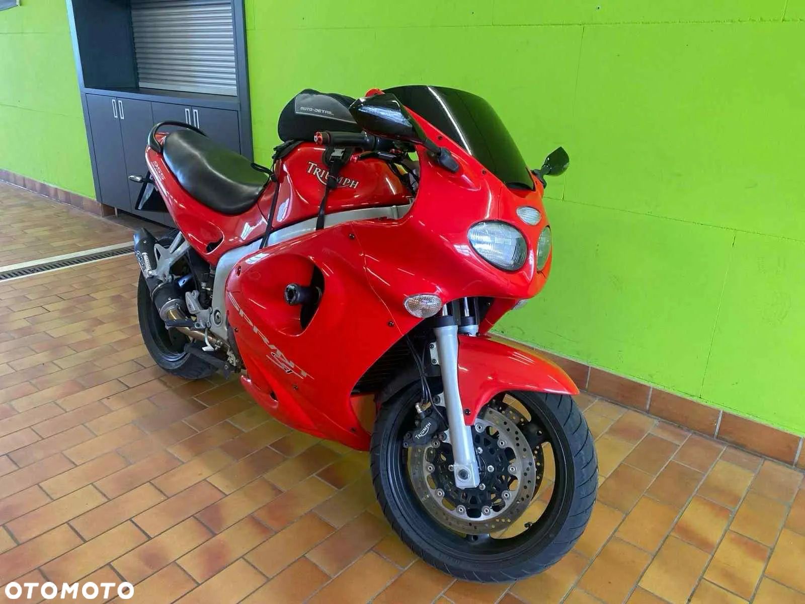 Triumph Sprint - 1