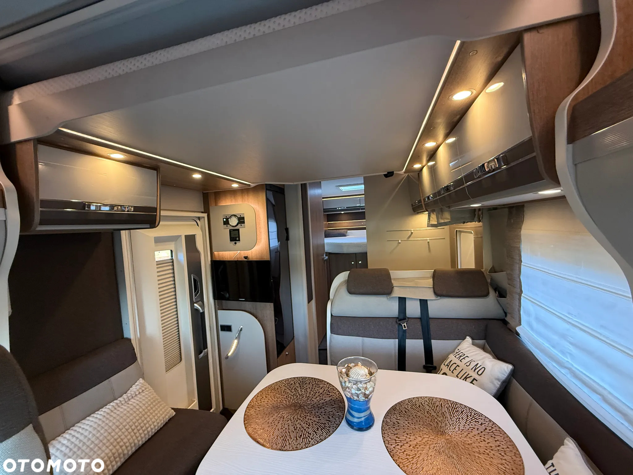 Dethleffs 7052  półintegra  camper kamper 5 osób - 11