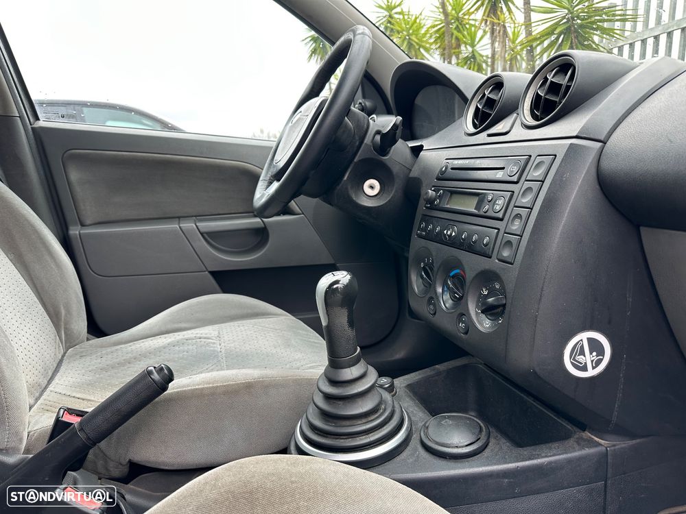 Ford Fiesta 1.4 TDCi Trend - 12