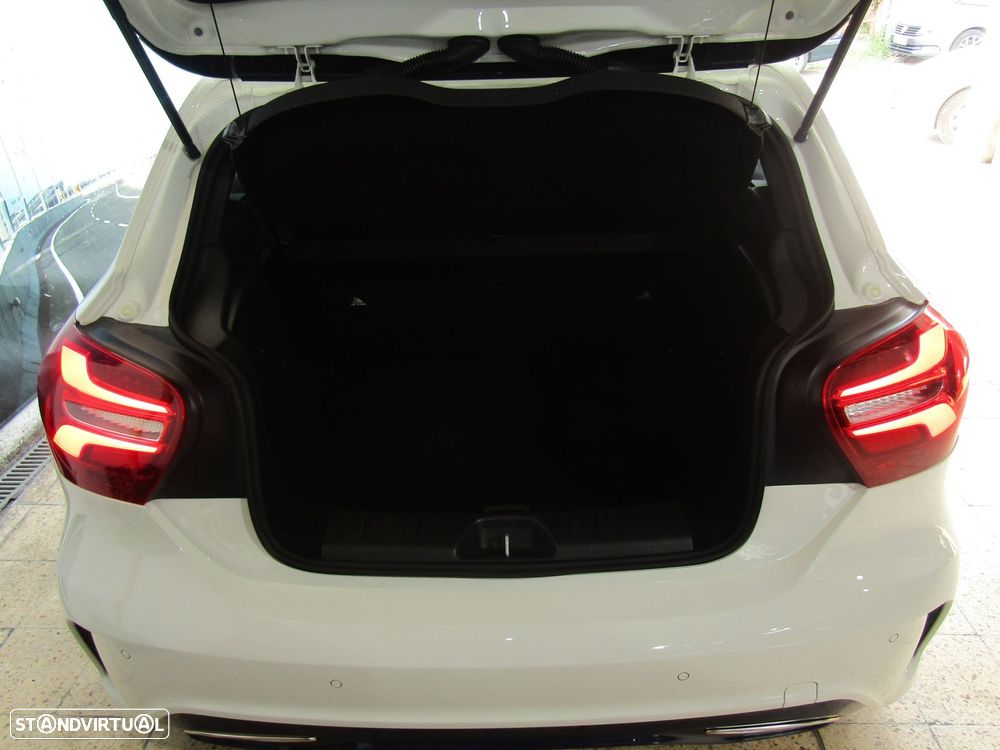 Mercedes-Benz A 180 d AMG Line - 15