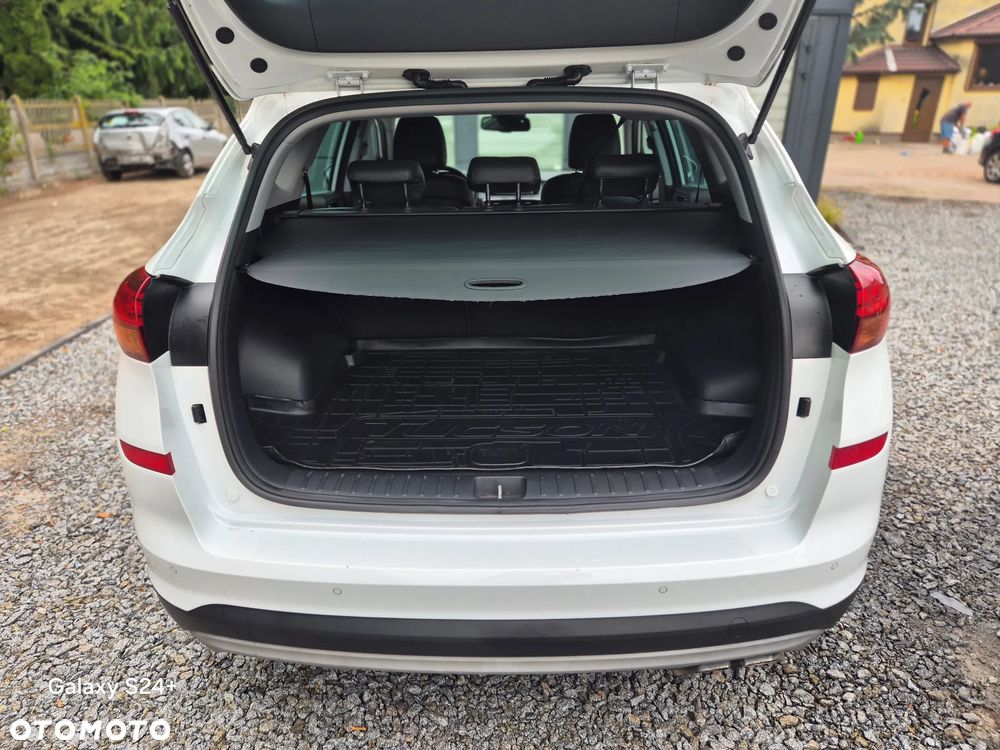 Hyundai Tucson 1.6 CRDi 2WD Trend - 10