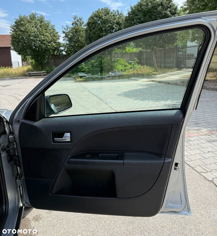 Ford Mondeo - 15