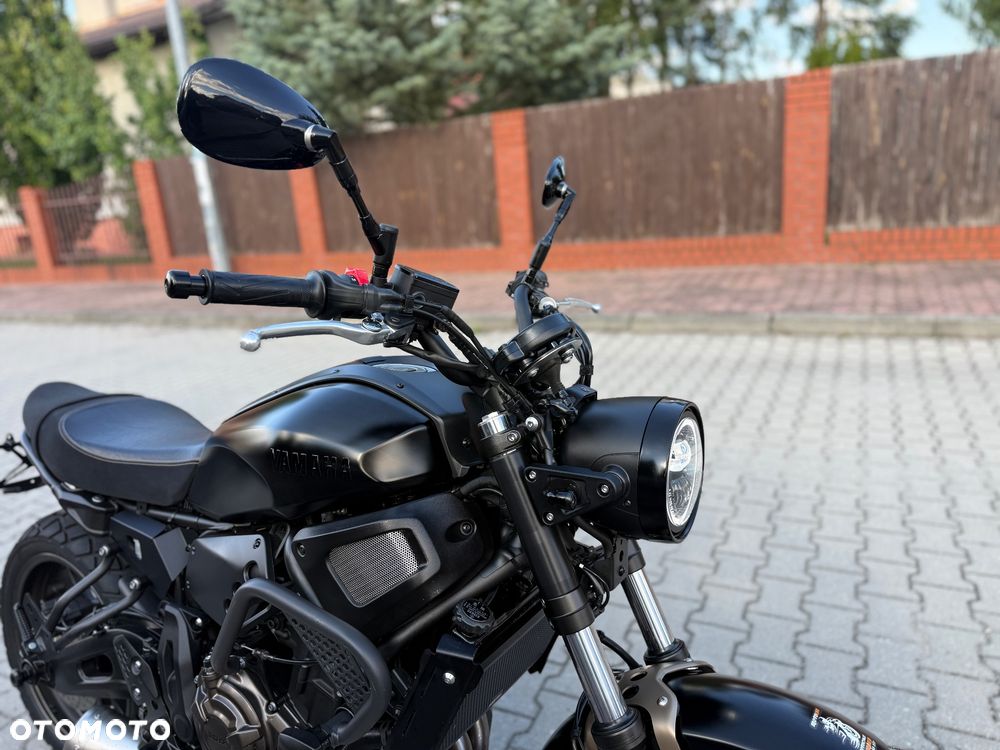 Yamaha XSR - 4