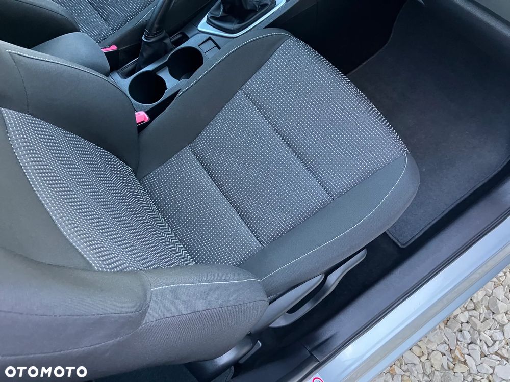 Toyota Auris 1.6 Prestige - 39