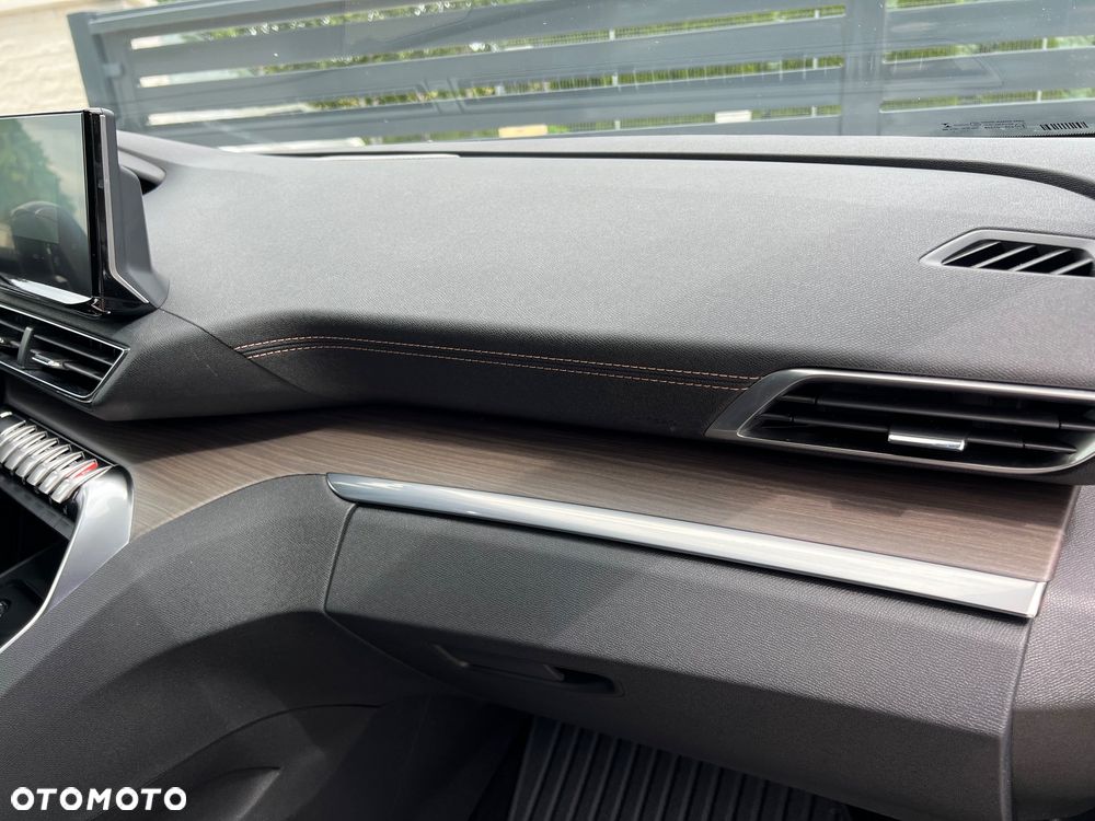 Peugeot 5008 PureTech 180 EAT8 Stop & Start GT - 23