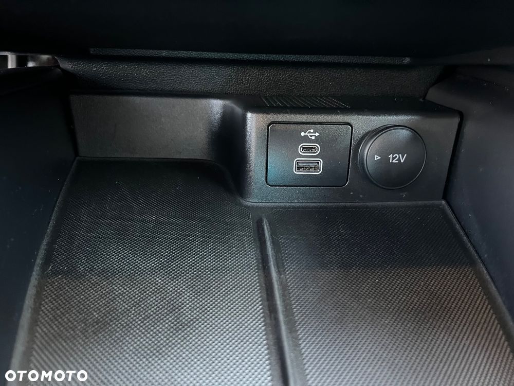 Ford Focus 1.0 EcoBoost Titanium - 24