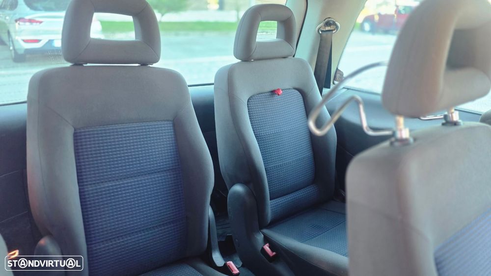 VW Sharan 1.9 TDi Confortline - 14