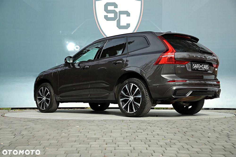 Volvo XC 60 T8 Plug-In Hybrid AWD Ultimate Dark - 6