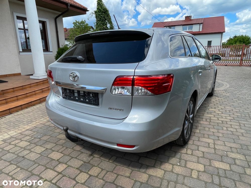 Toyota Avensis 1.6 Edition (2014) - 13