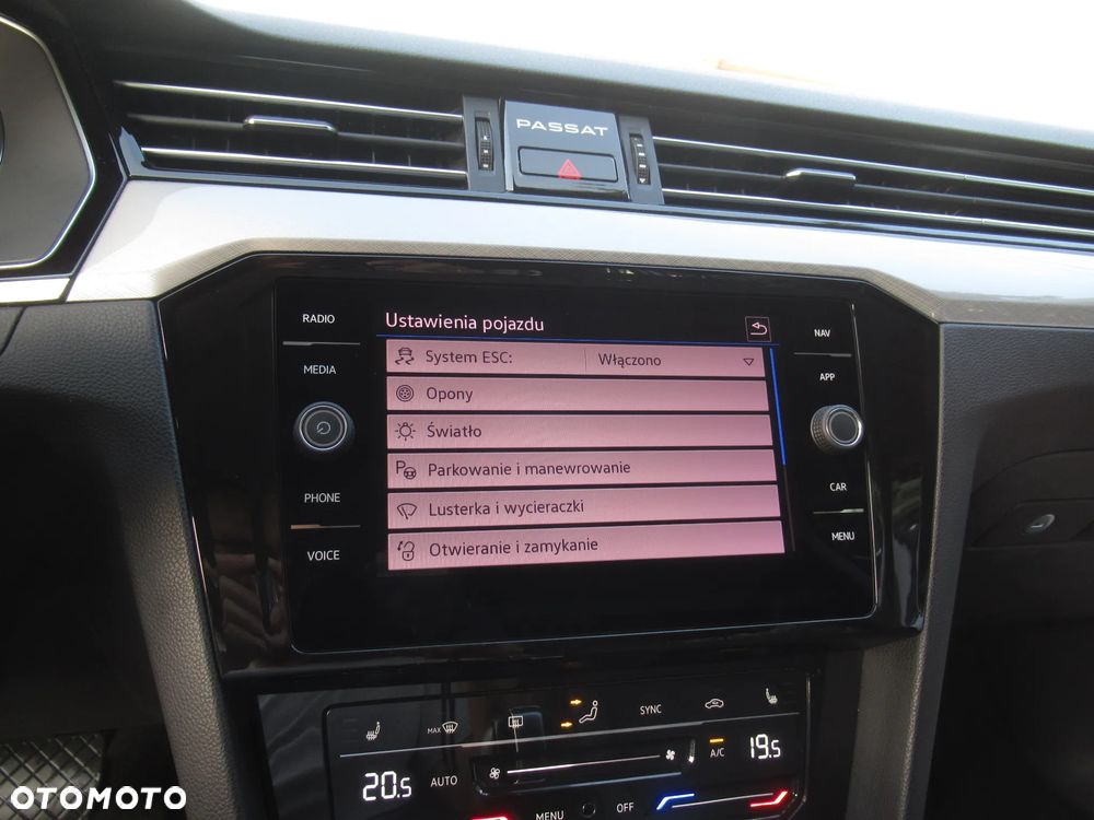 Volkswagen Passat 1.5 TSI EVO Business DSG - 24