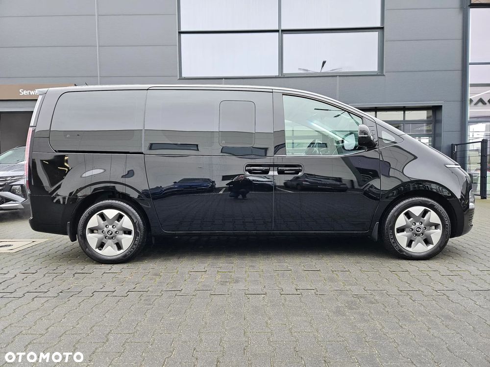 Hyundai Staria 1.6 T-GDI HEV Smart VIP - 6