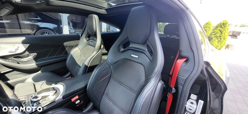 Mercedes-Benz Klasa C AMG 63 S Coupe AMG Speedshift MCT 9G - 11