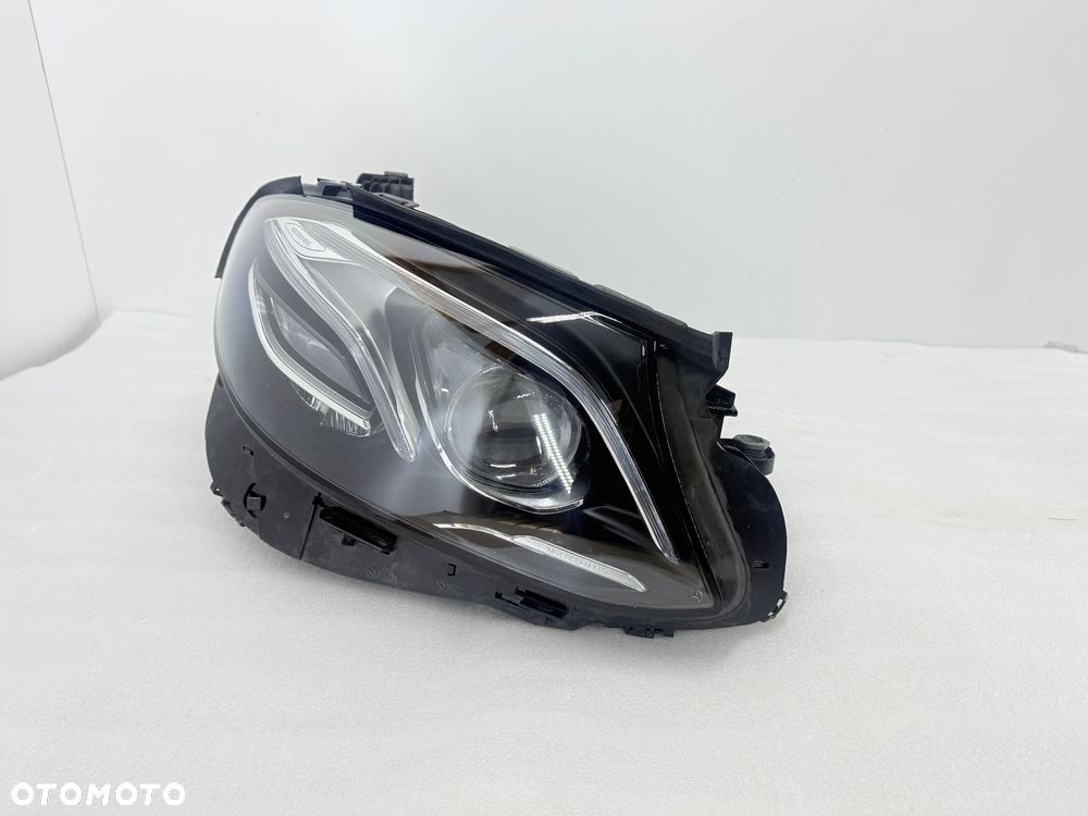 Mercede E KLASA  W213 A213 MULTIBEAM Przód strona prawa Lampa przednia - 1