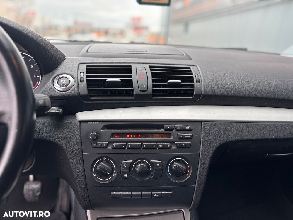 BMW Seria 1 116i - 10