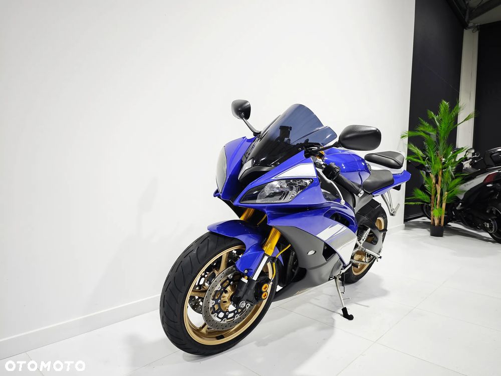 Yamaha R6 - 3