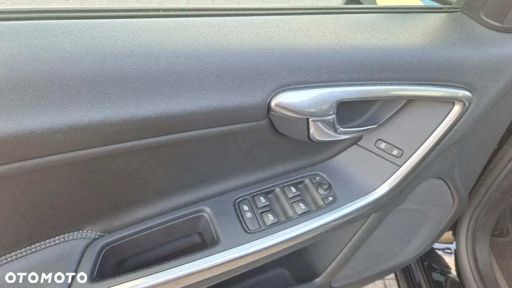 Volvo V60 D2 Kinetic - 18