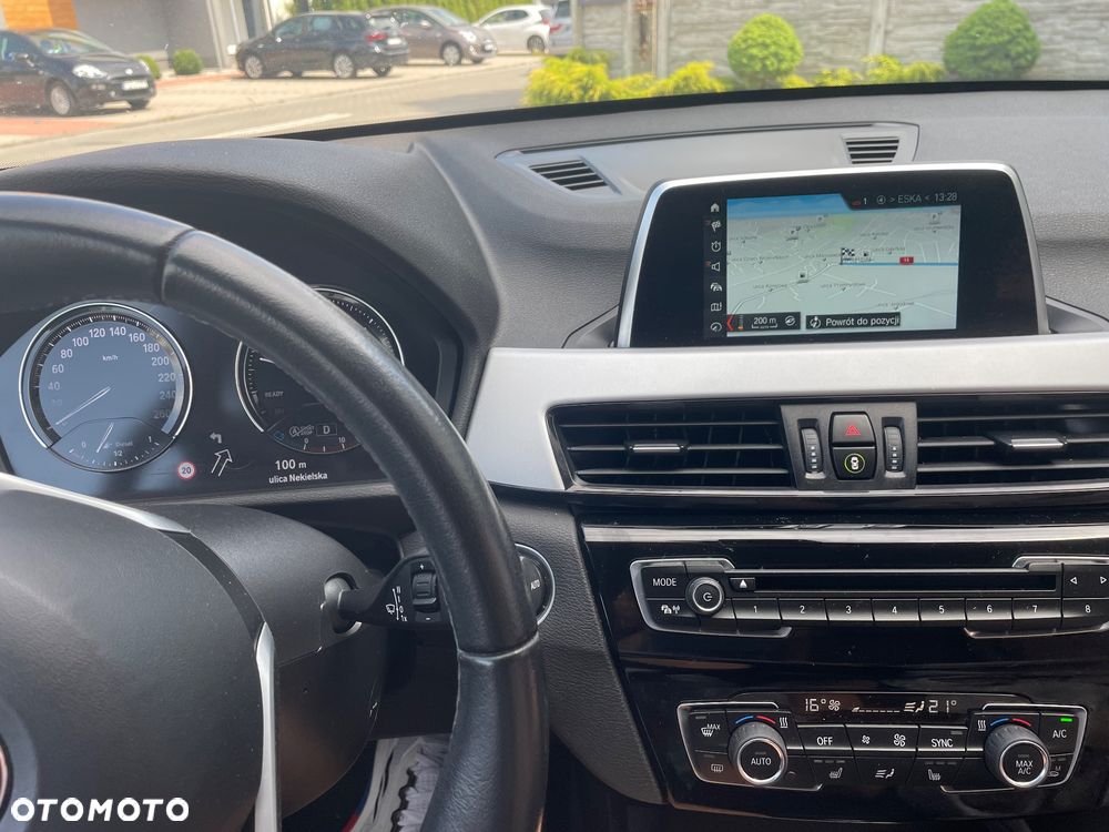 BMW X1 sDrive18d - 16