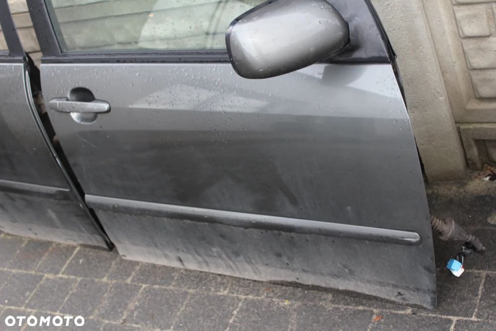 DRZWI PRAWY PRZÓD TOYOTA COROLLA E12 HATCHBACK KOLOR 1C3 - 7