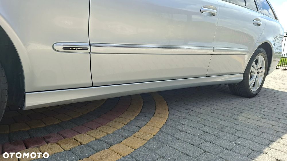 Mercedes-Benz Klasa E 280 CDI 4Matic Automatik Avantgarde DPF - 23