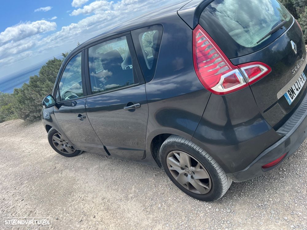 Renault Scénic 1.5 dCi Exclusive SS - 4