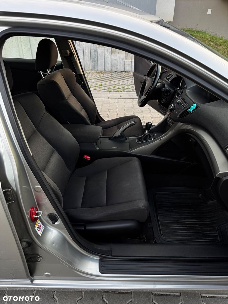 Honda Accord 2.0 Comfort - 24