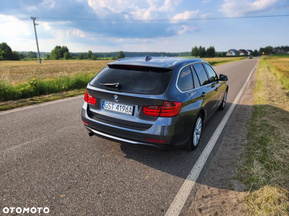 BMW Seria 3 320d xDrive - 4
