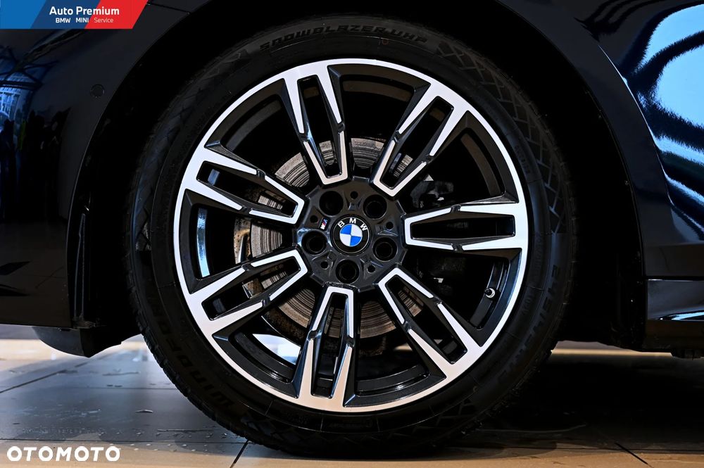 BMW Seria 5 520d xDrive - 26