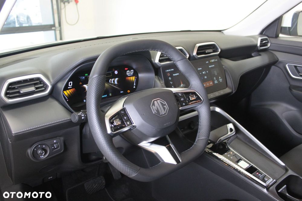 MG ZS - 26