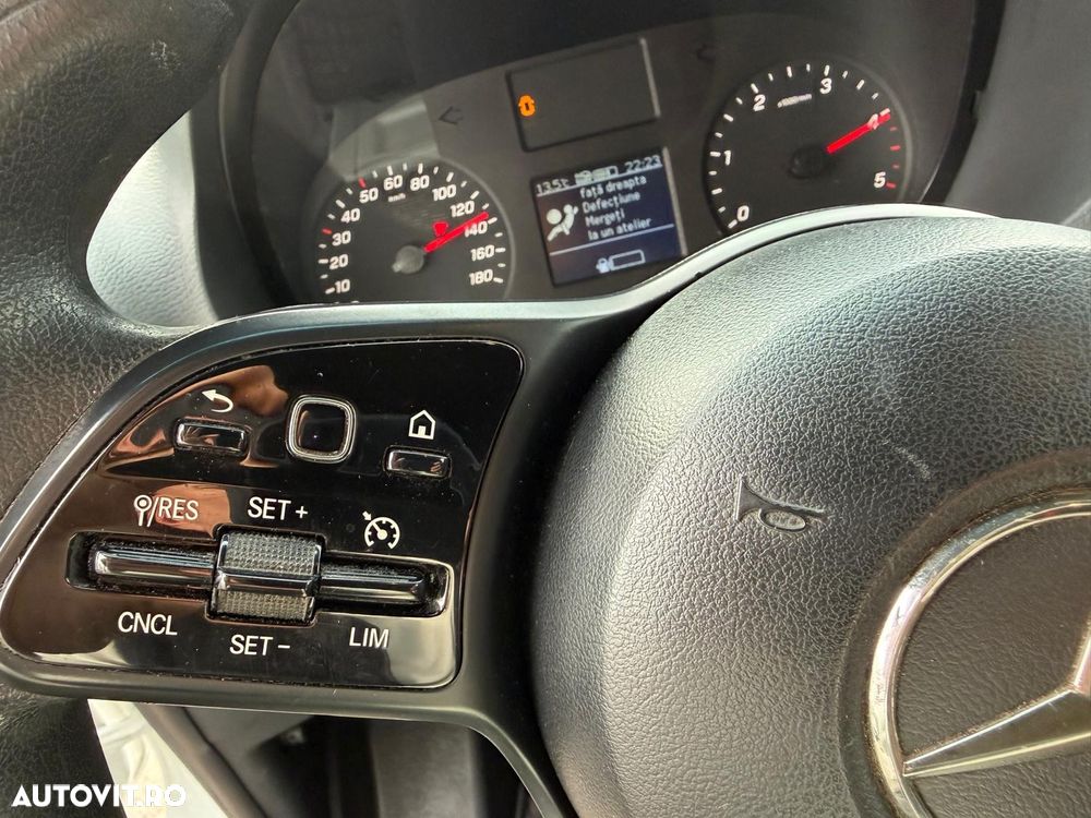 Mercedes-Benz Sprinter - 12