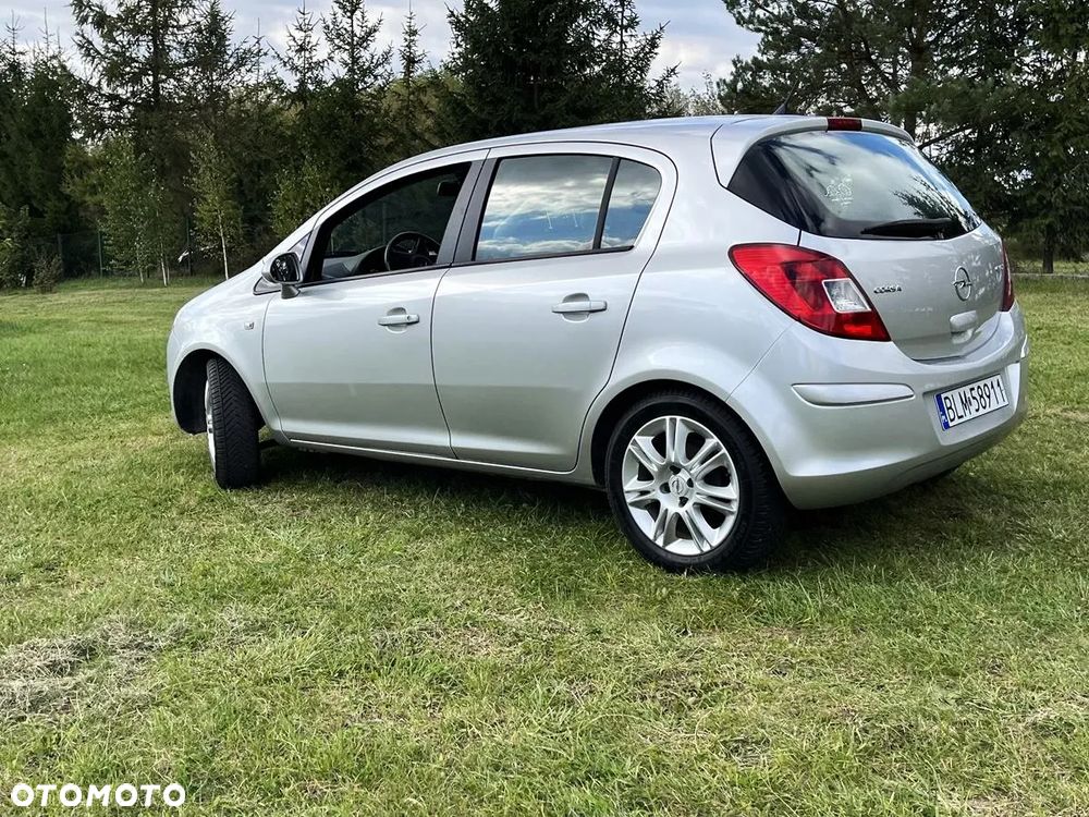 Opel Corsa - 2