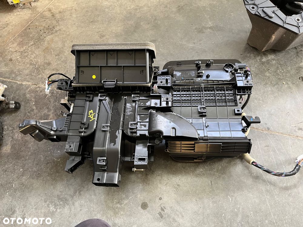 Nagrzewnica kompletna Renault Megane V E-TECH - 6