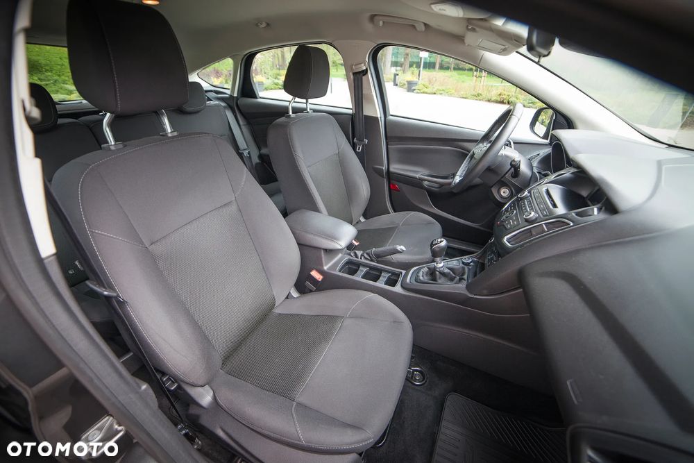 Ford Focus 1.0 EcoBoost Trend ASS - 38