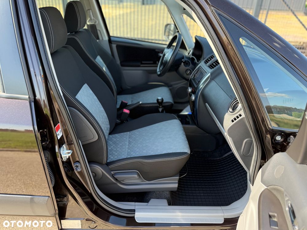 Suzuki SX4 1.6 Premium 4WD - 22