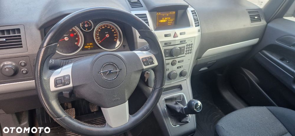 Opel Zafira 1.8 Sport - 8