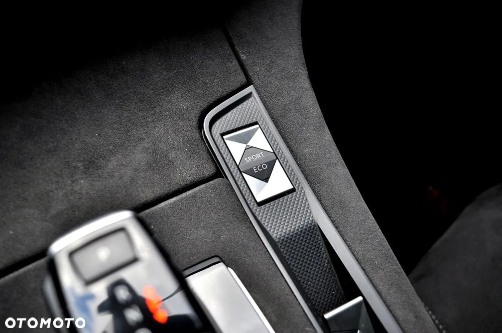 DS Automobiles DS 7 Crossback 1.6 PureTech Performance Line + - 34