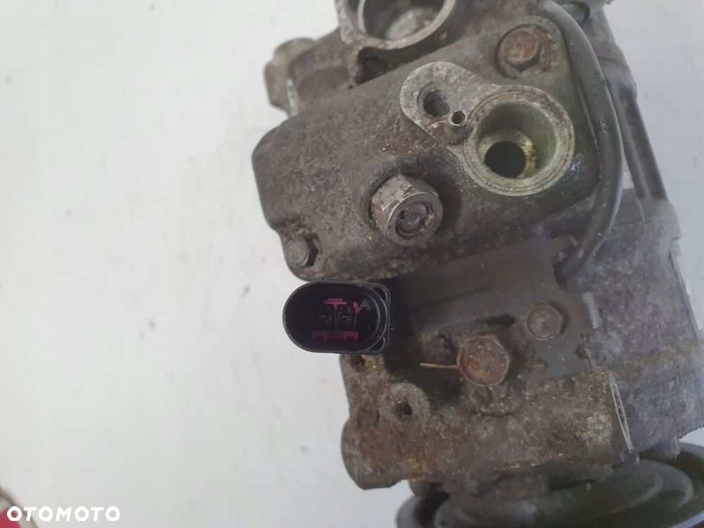 SPRĘŻARKA KLIMATYZACJI Audi Q7 4L 3.0 TDI _ 7L6820803Q - 9