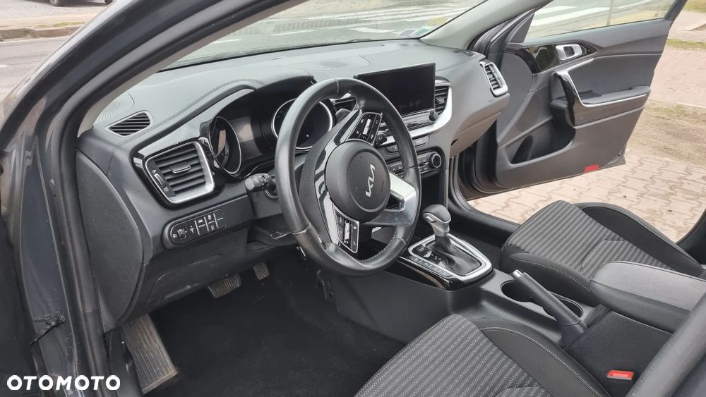 Kia Ceed 1.6 CRDi Eco-Dynamics+ (48V Mild-Hybrid) DCT7 GT Line - 40