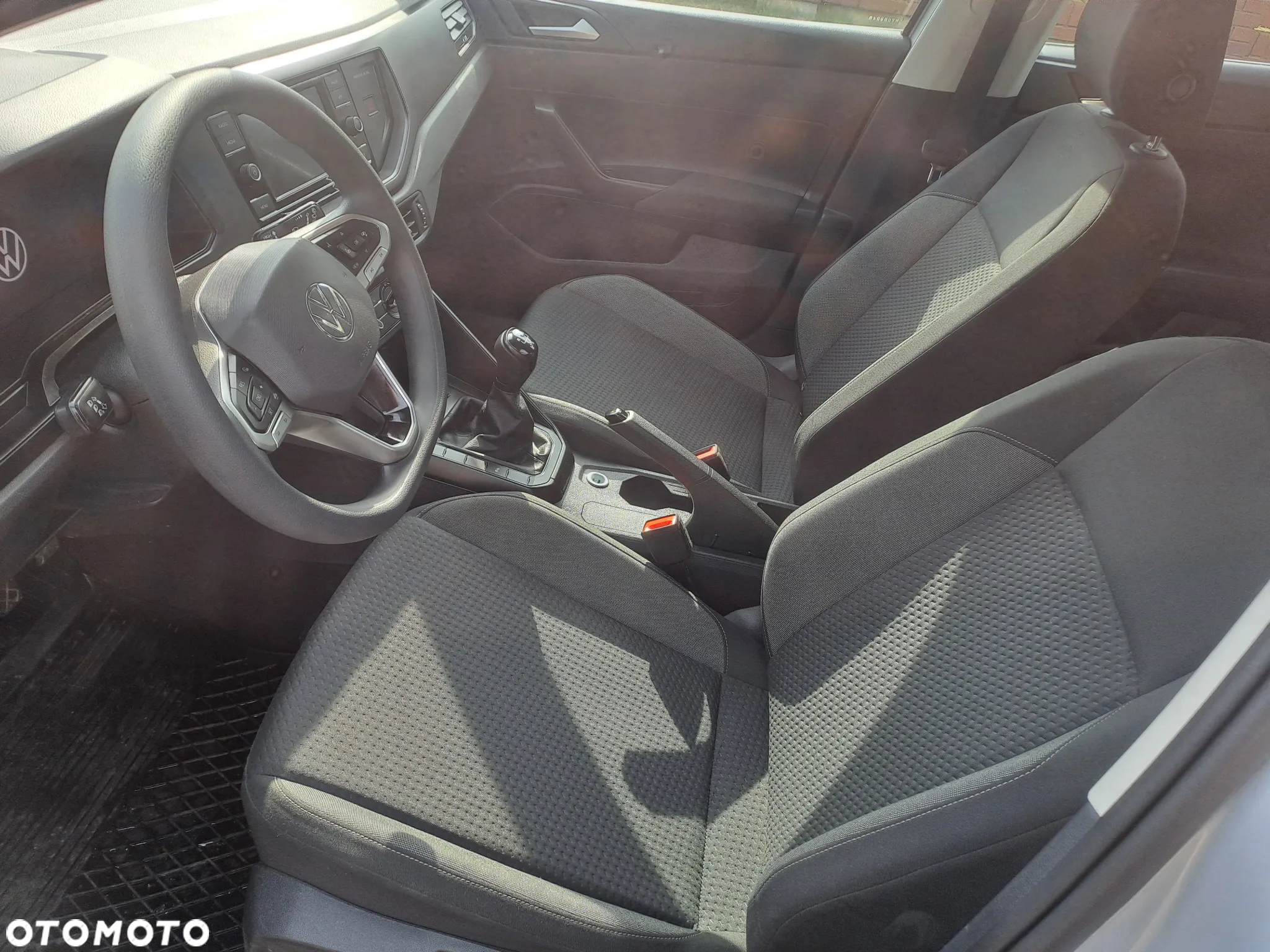 Volkswagen Polo 1.0 ACTIVE - 13